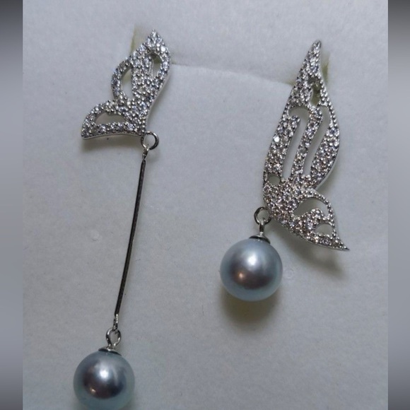 Gorgeous pearl earring great condition like new - Picture 5 of 5